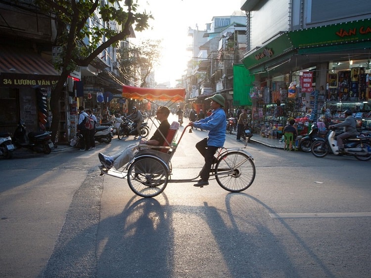 Hanoi tourist bike transport