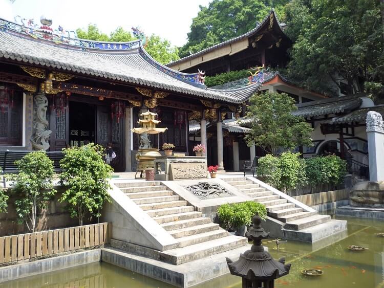 Temple at Mount Yushan
