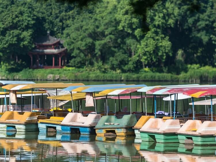 Include West Lake in your Fuzhou itinerary